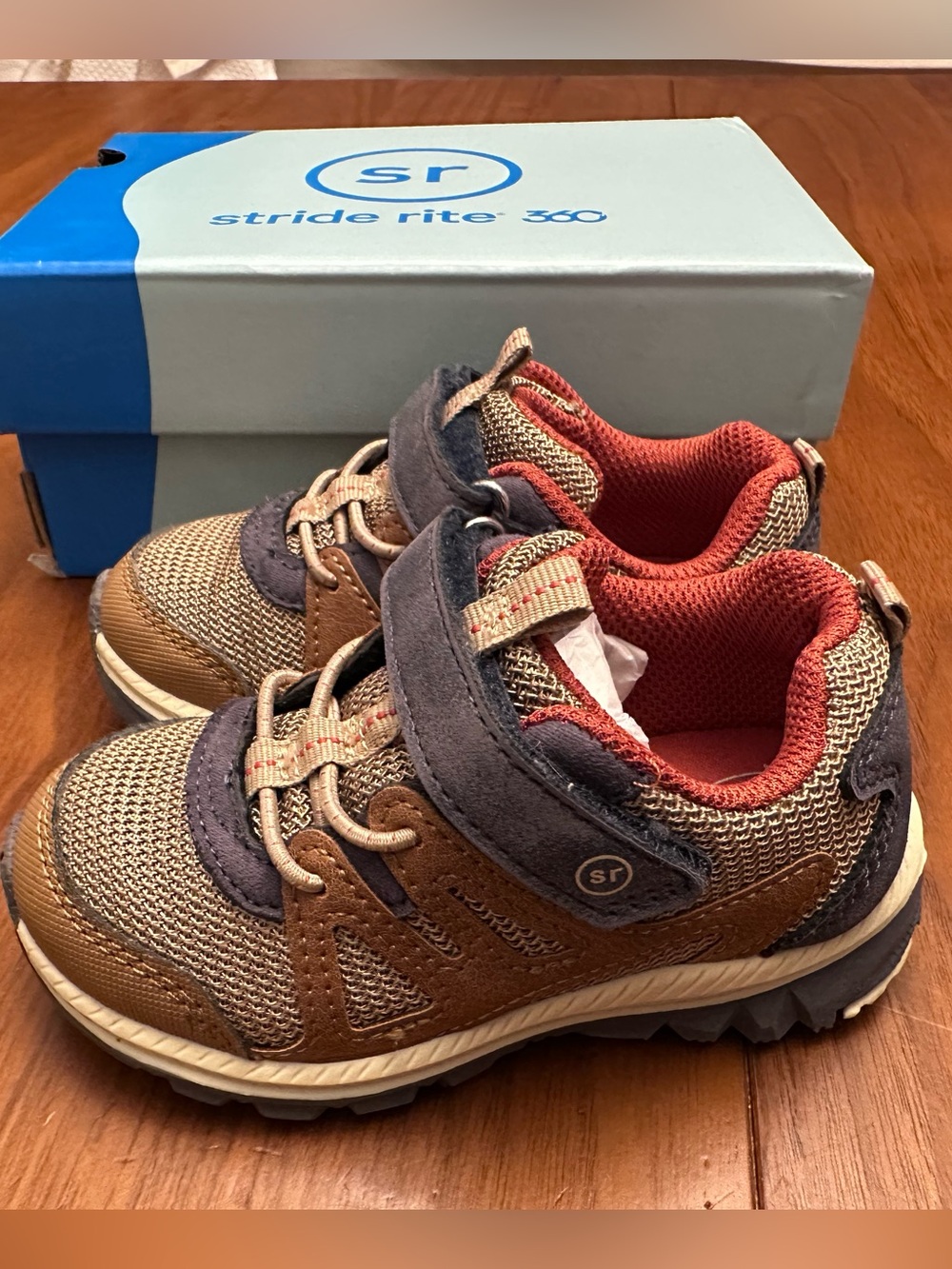 Stride Rite Artin 4.0 Sneaker - Toddler Sz 7